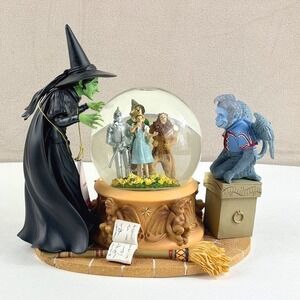 Westland Wizard of OZ "Wicked Witch Peering at Foursome" Snowglobe